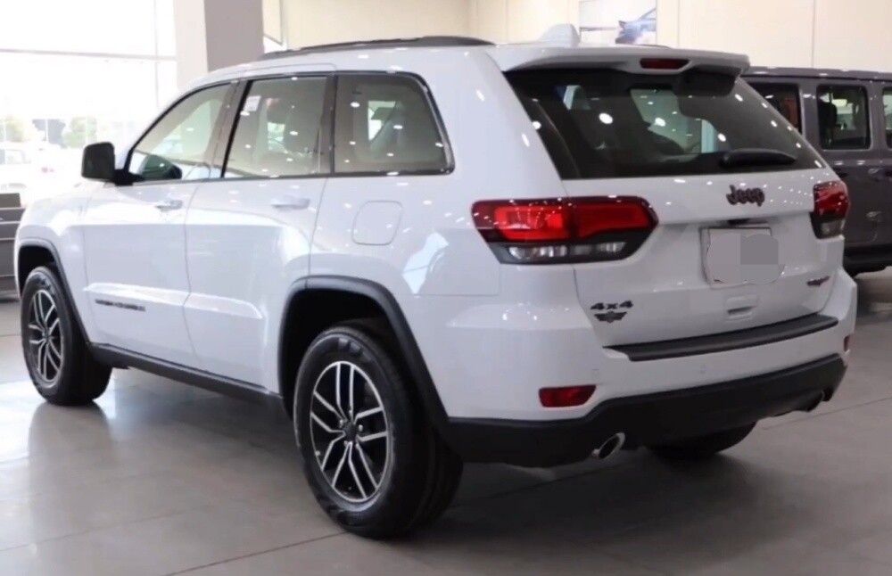 JEEP GRAND CHEROKEE - 10