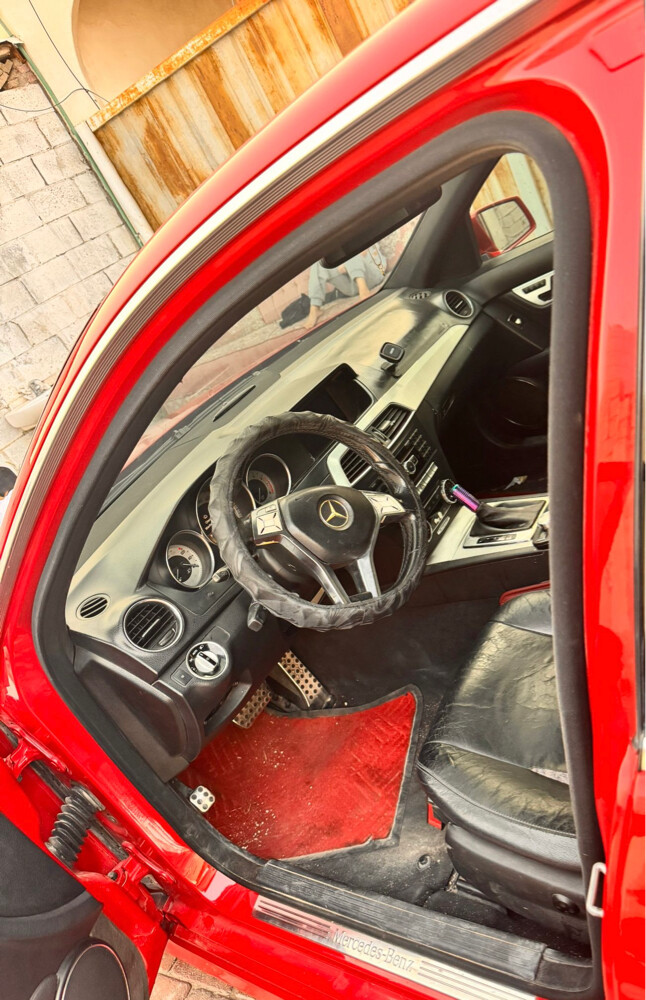 Mercedes Benz c300 AMG  - 2
