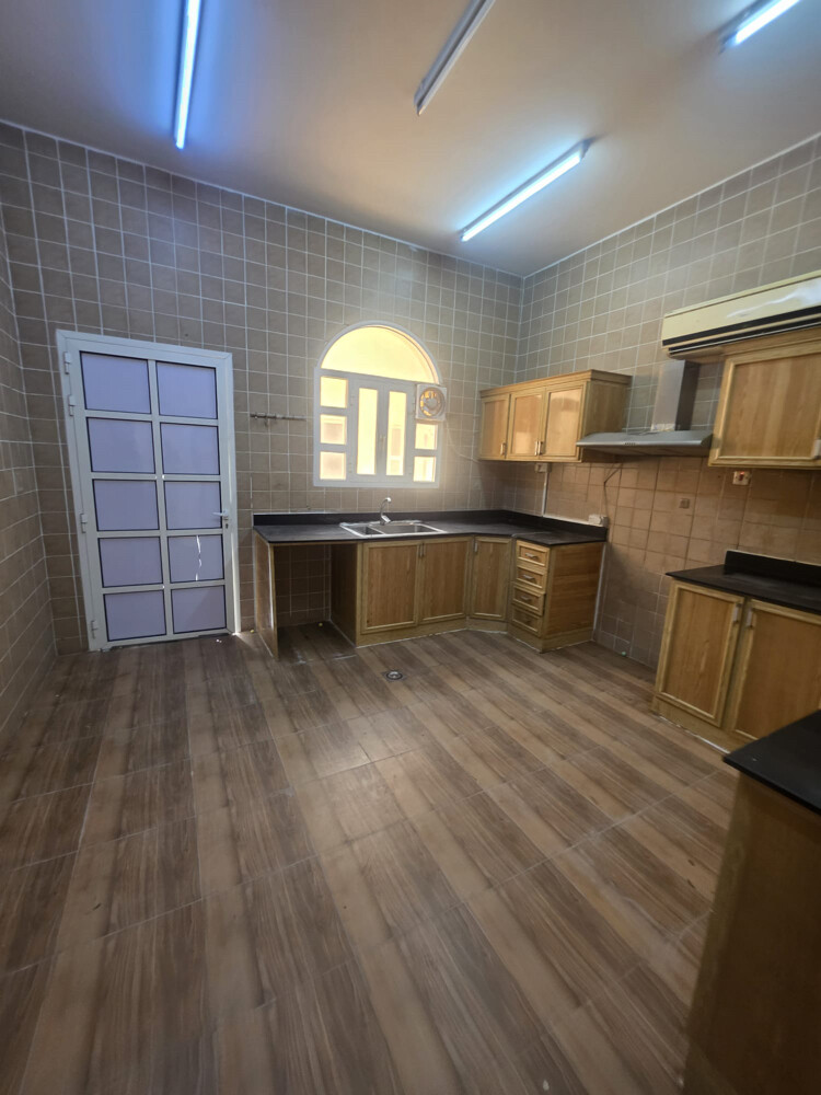Villa for rent in Al Khor - 12