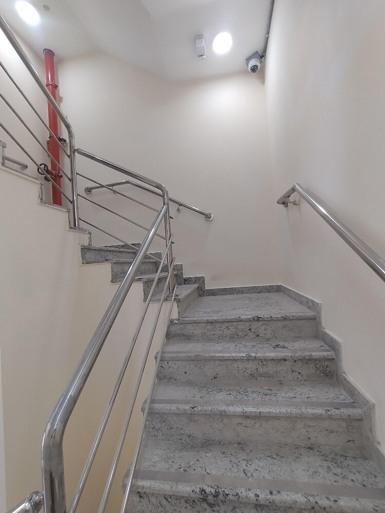 للبيع عماره جديدة 11 شقه سكنيه - 8