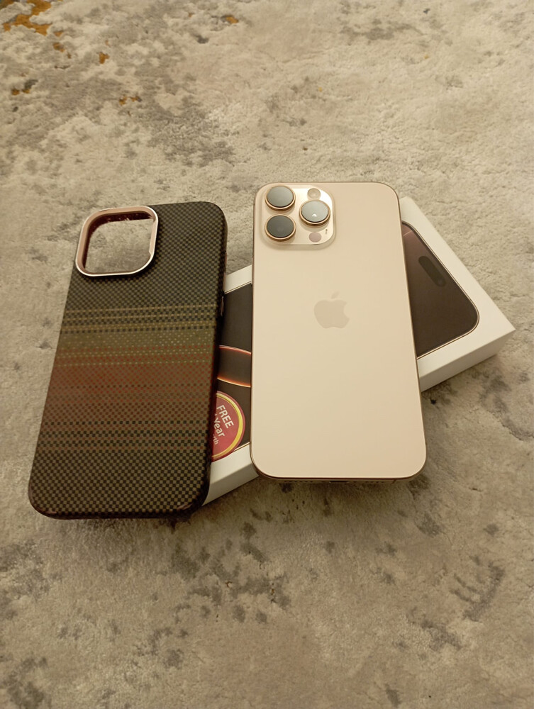 *For Sale: iPhone 16 Pro Max* - 4