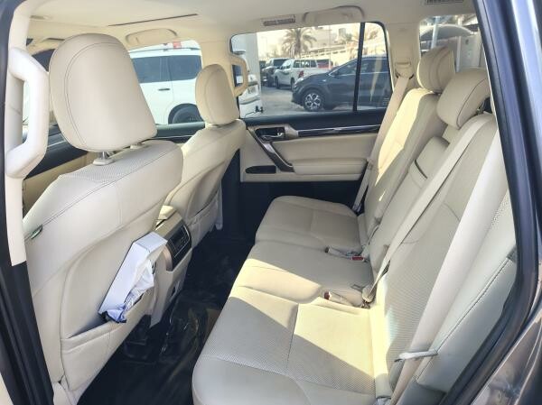 2020 Lexus GX460 - 47,368 km - 6