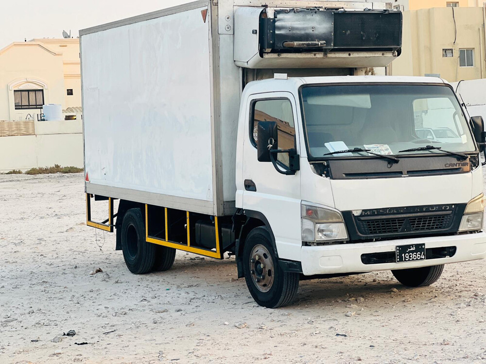 mistubushi canter chiller - 2