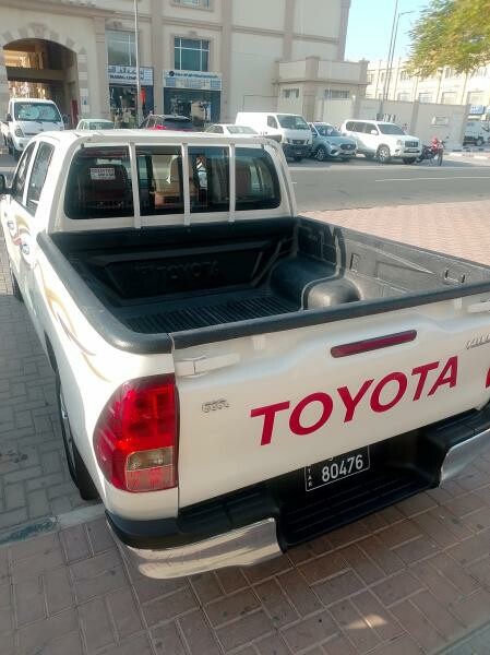 Toyata hilux available for rent - 2