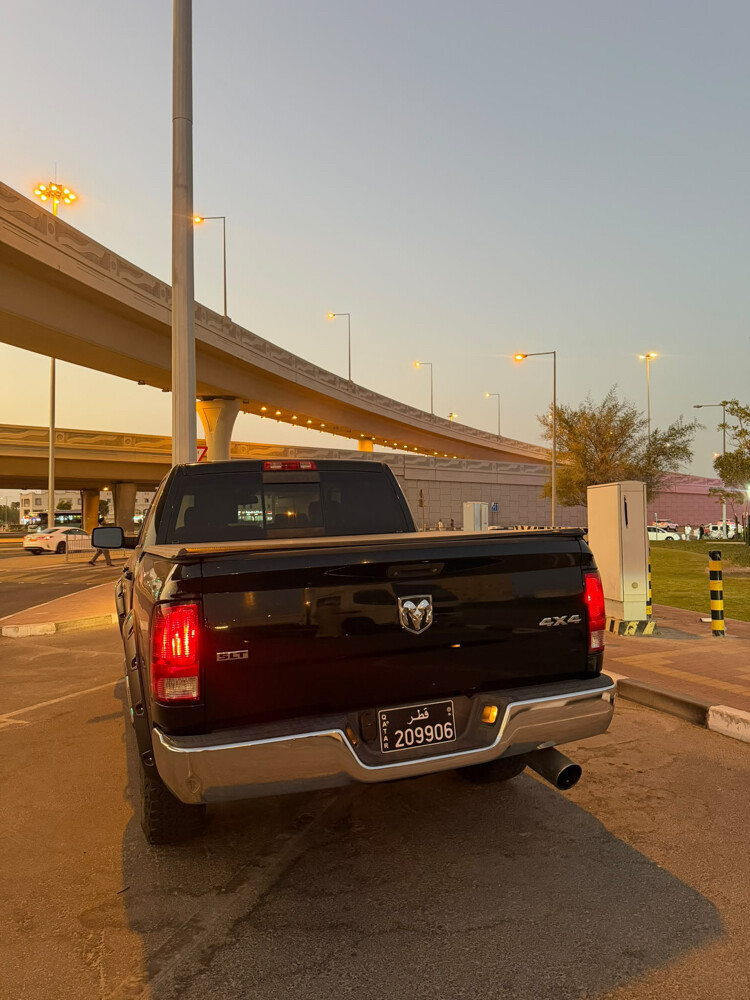 DODGE RAM HEMI  - 6