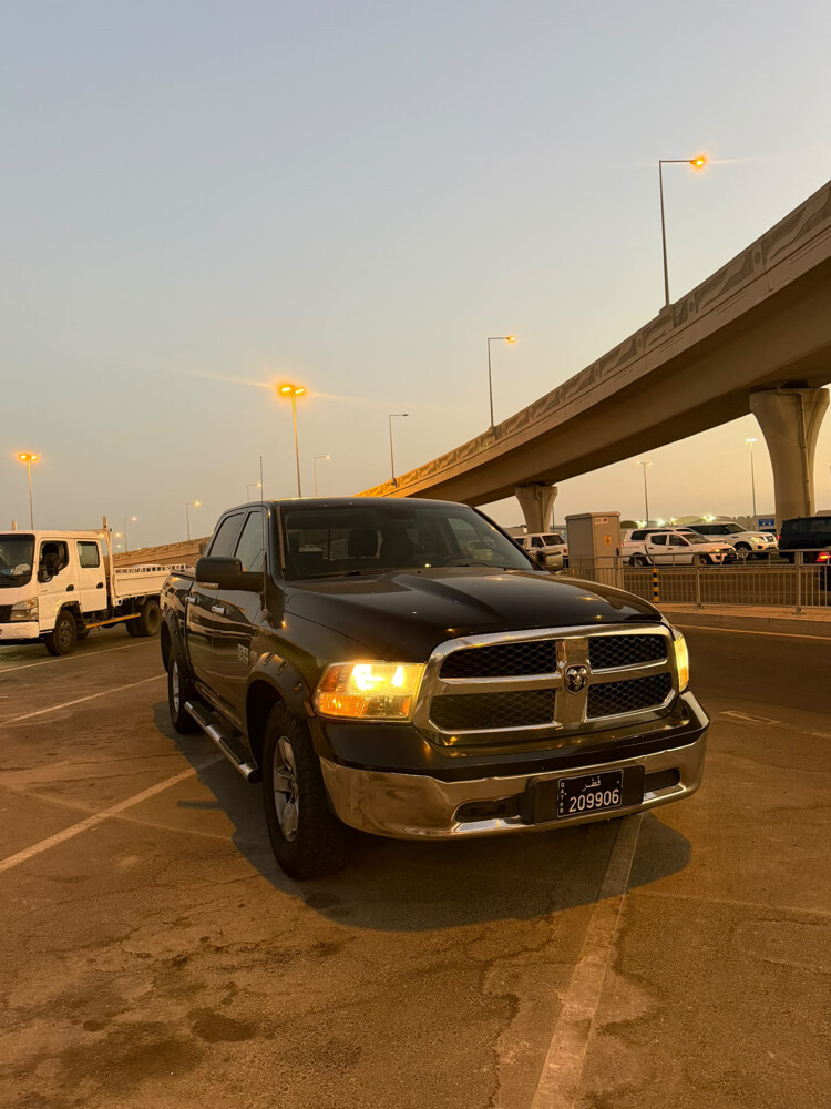 DODGE RAM HEMI  - 5