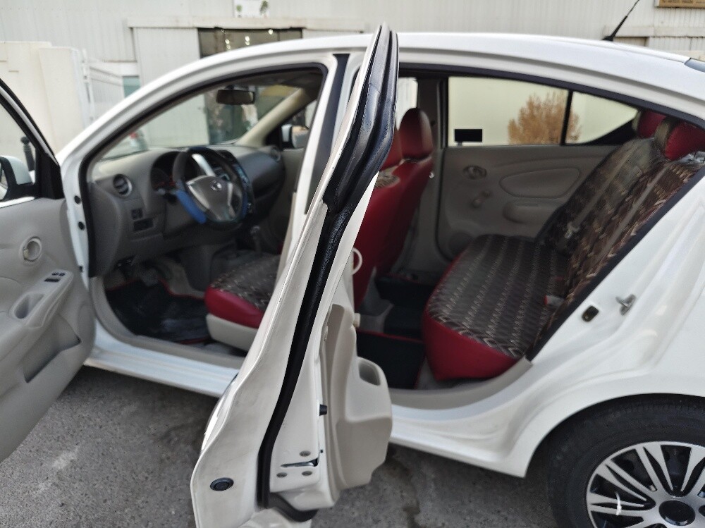 Nissan sunny 2023 sale - 14