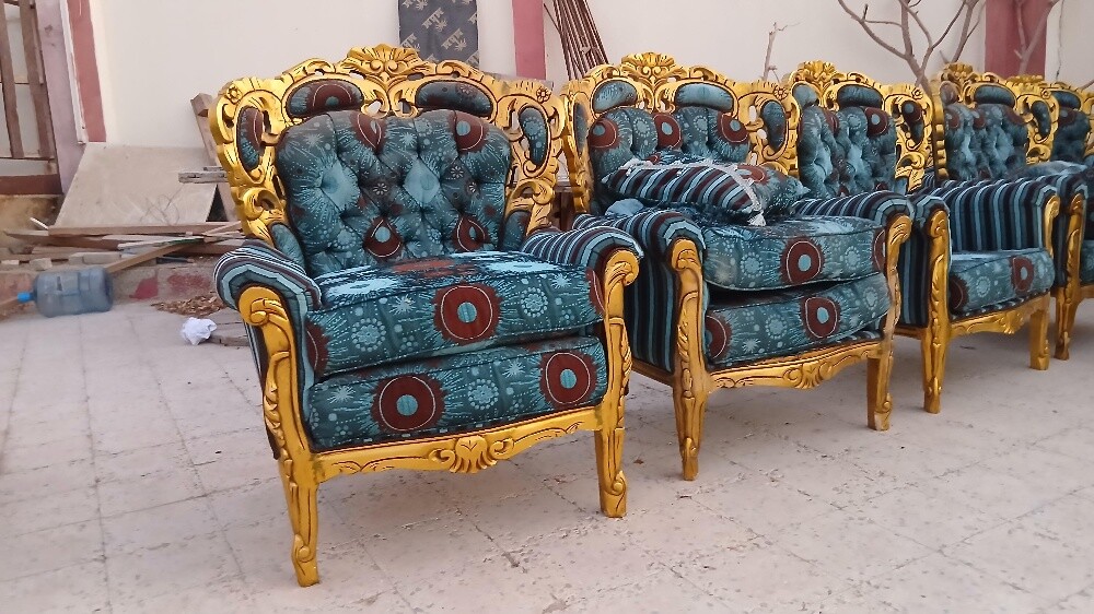 7 seater sofa for sale urgently - 1