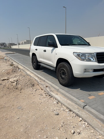 Land Cruiser 2011 G SALE - 2