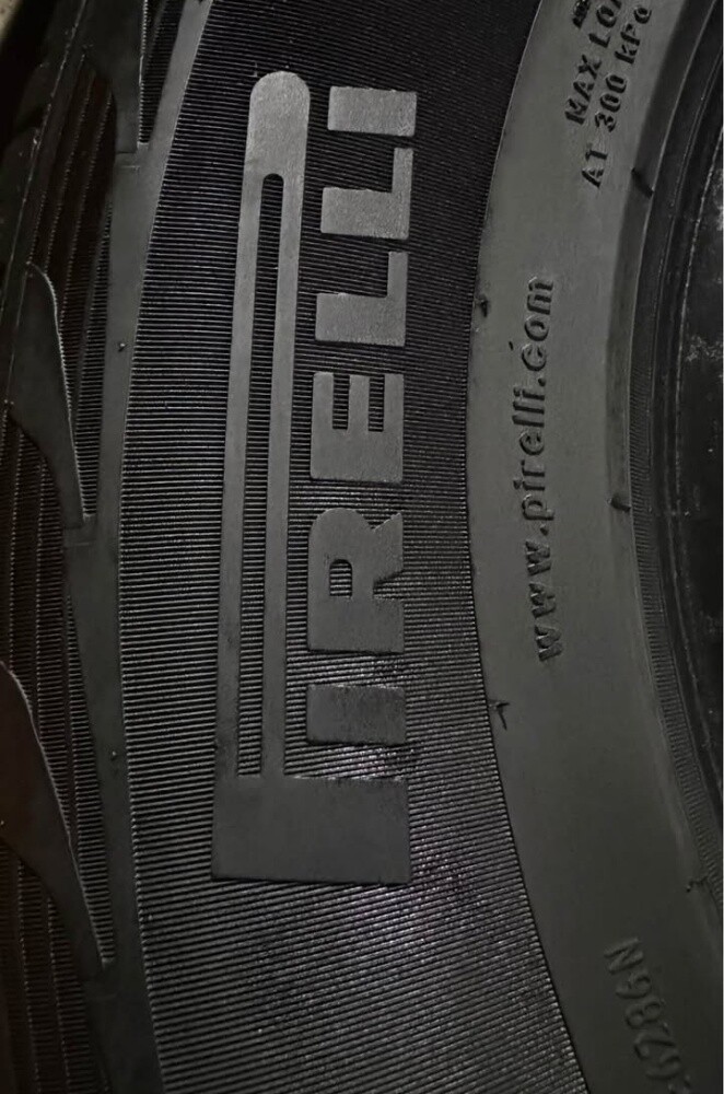 265/70/17 Pirelli Brand tyre - 6