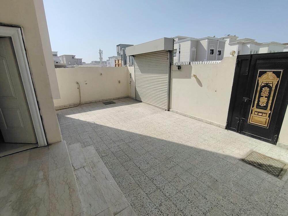 للايجار فيلا بالوكير ممتازة - 4