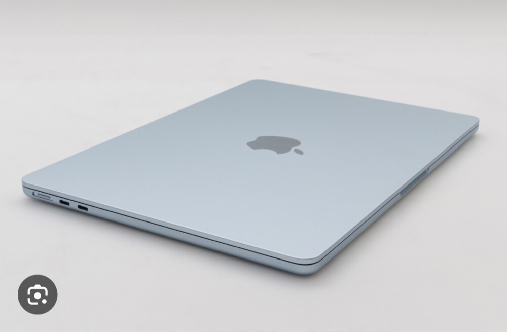MacBook Air 13-inch (M5) – 16GB RAM - 2
