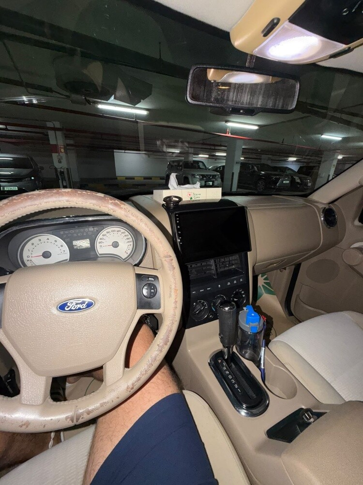 فورد اكسبلورر للبيع - 10