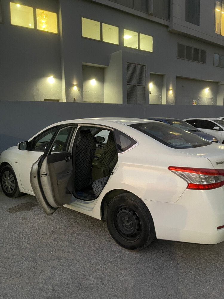 NISSAN SENTRA 2016 - 3