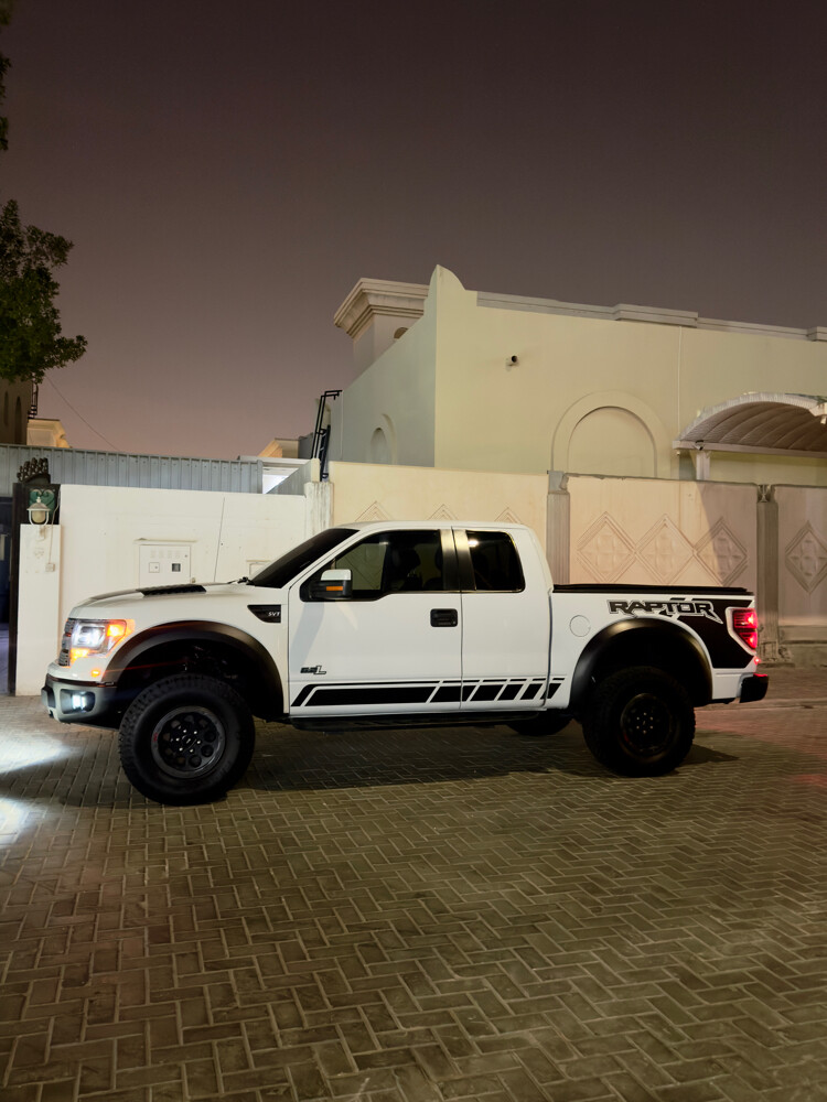 FOR SALE – 2014 Ford F-150 Raptor V - 1