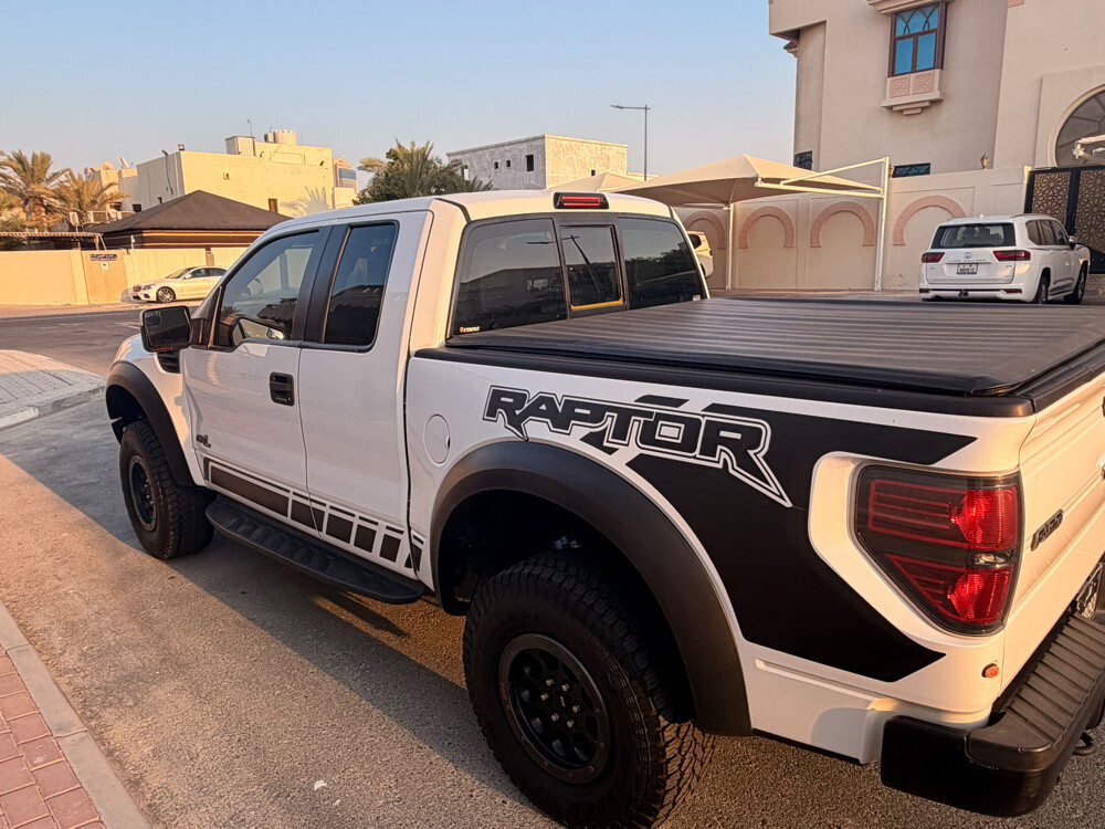 FOR SALE – 2014 Ford F-150 Raptor V - 18