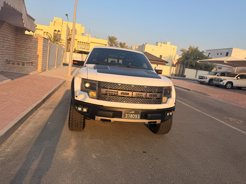 FOR SALE – 2014 Ford F-150 Raptor V - 6