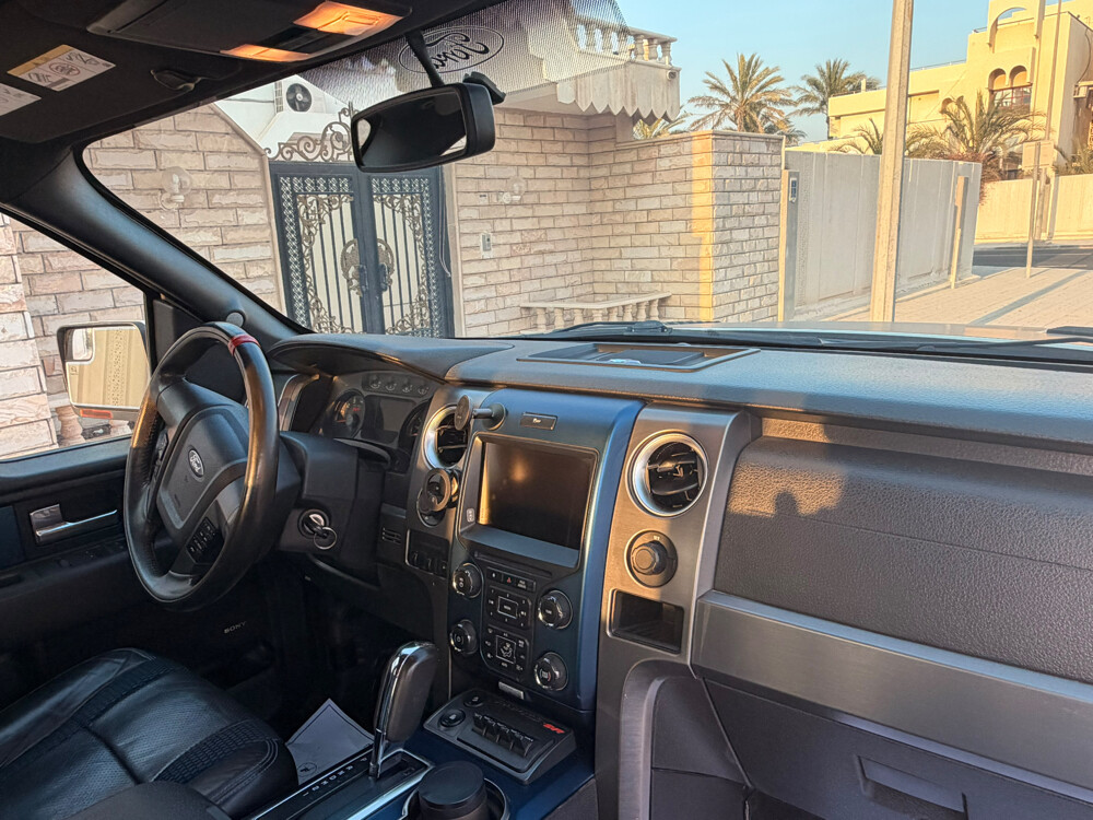 FOR SALE – 2014 Ford F-150 Raptor V - 12
