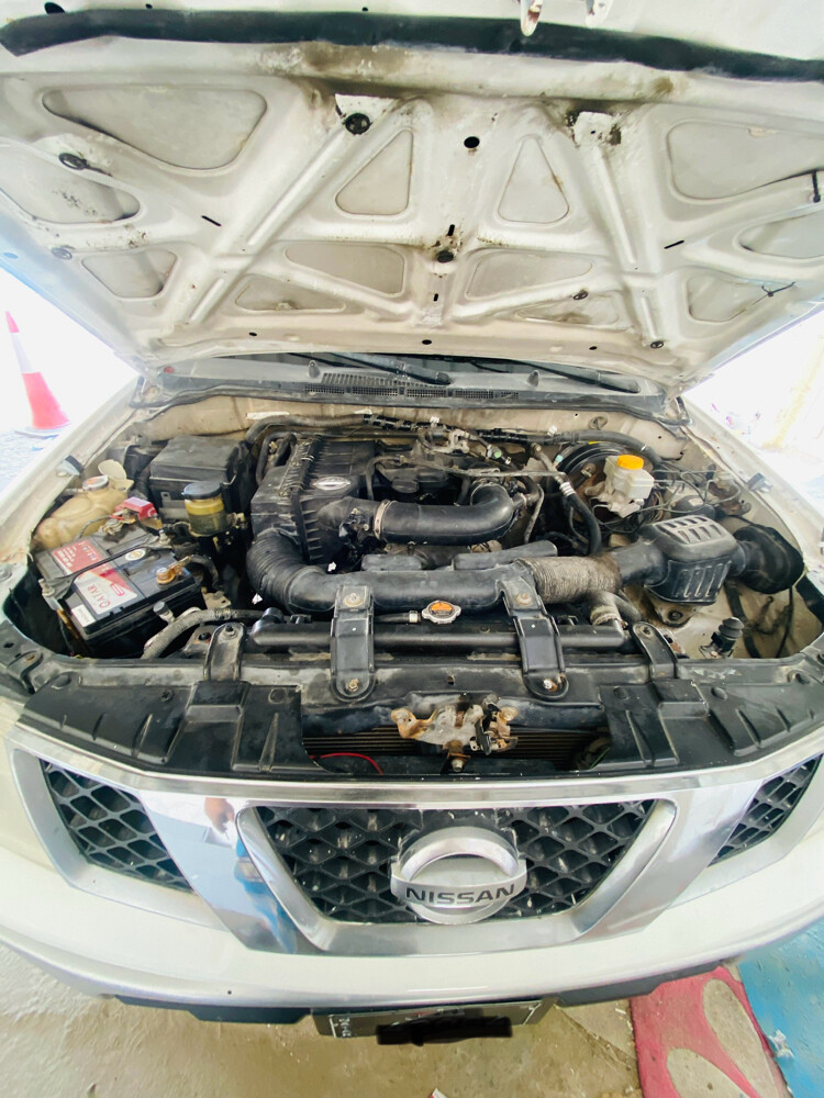 NISSAN NAVARA 15 - 4