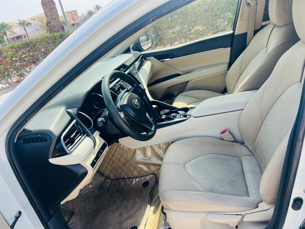 Camry LE - 7