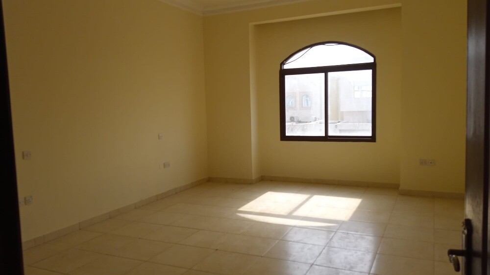 للايجار فيلا سكنية بأم صلال علي - 3