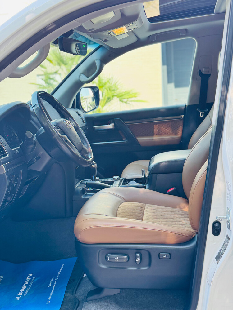 2021 GXR V8 GRAN TOURING - 10