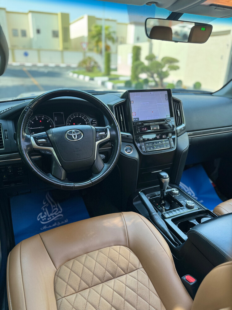 2021 GXR V8 GRAN TOURING - 11