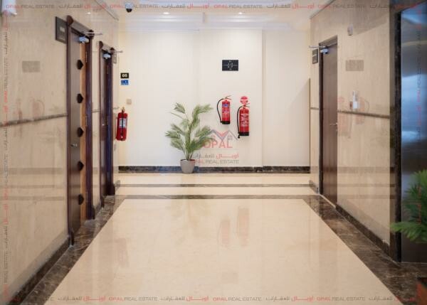 Apartment in Madinat Khalifa South - 9