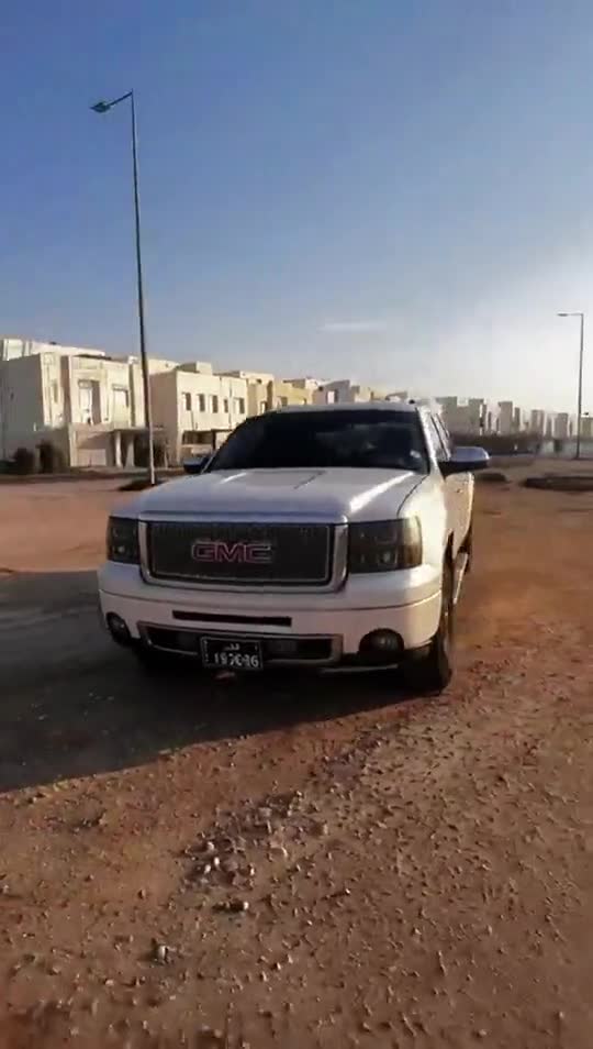 2012 جي ام سي سييرا دينالي - 1