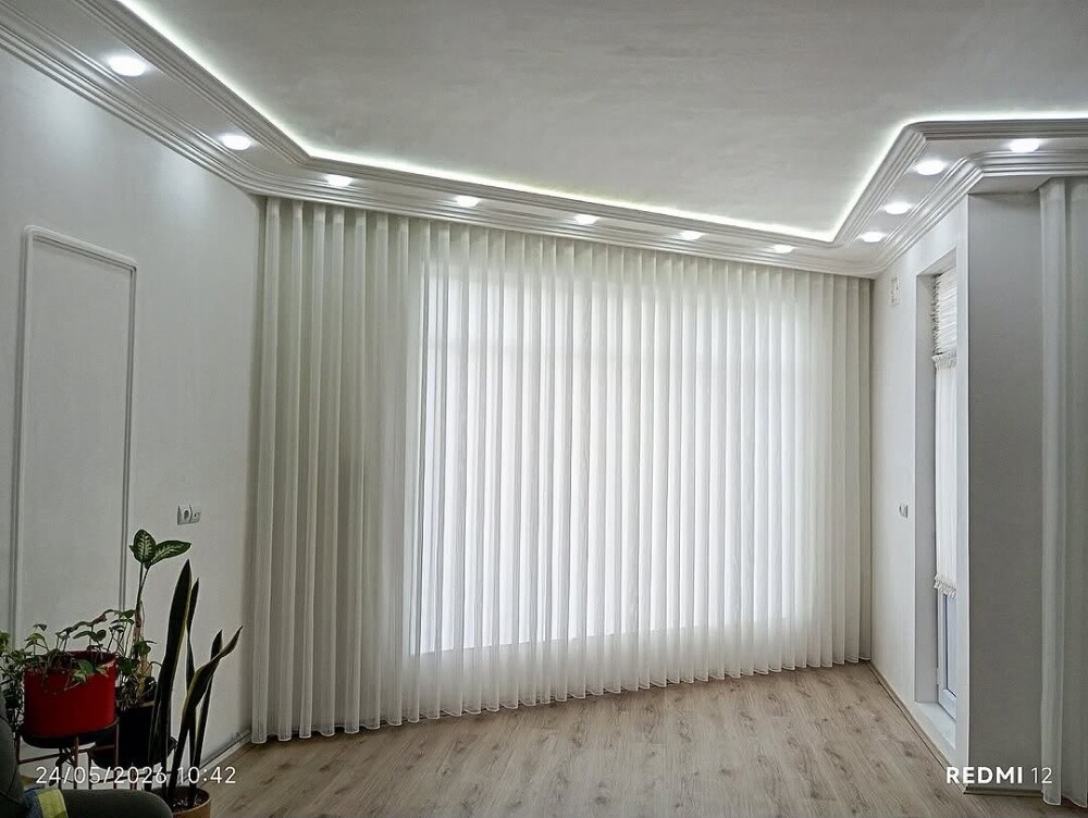 Curtains - 3