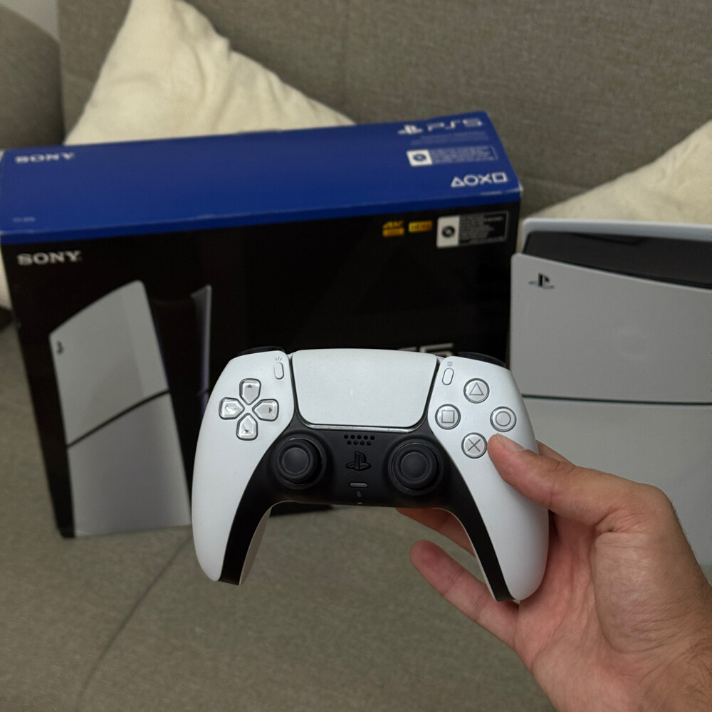 PlayStation 5 slim  - 3