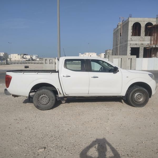 ٢٠٢٠ نيسان نافارا - 4