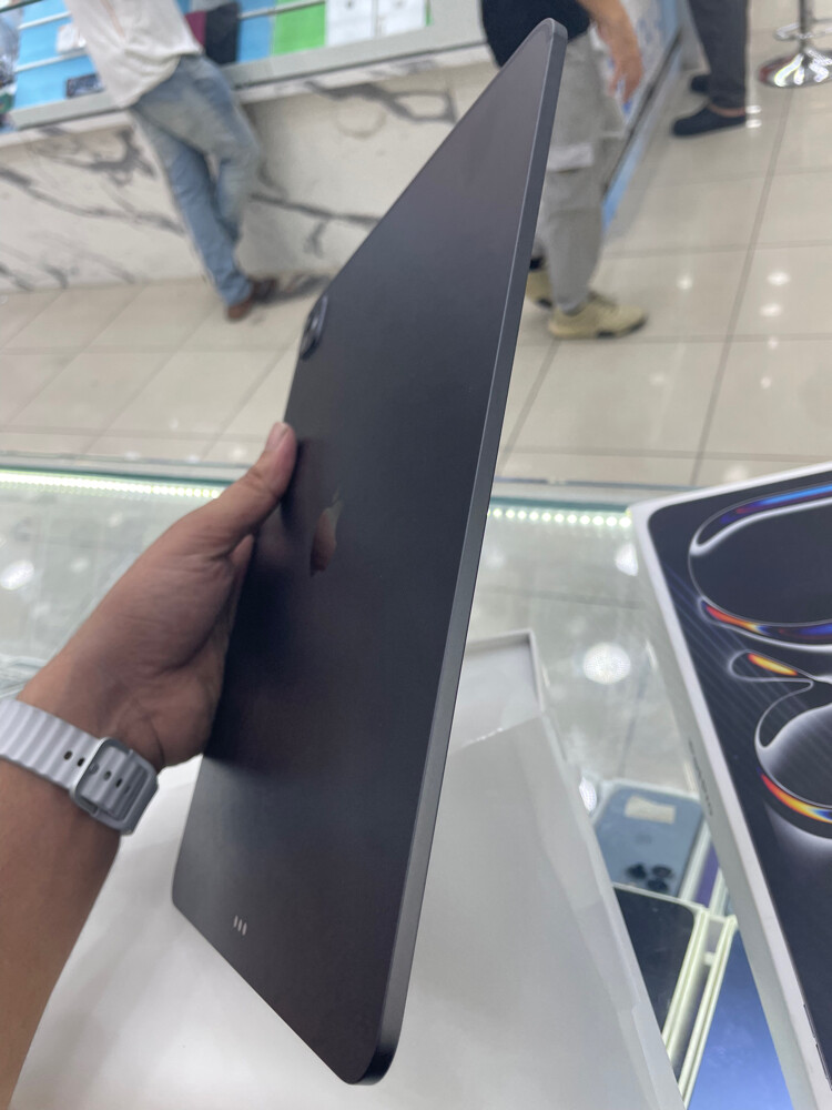 iPad Pro m5 13inches 256gb - 4