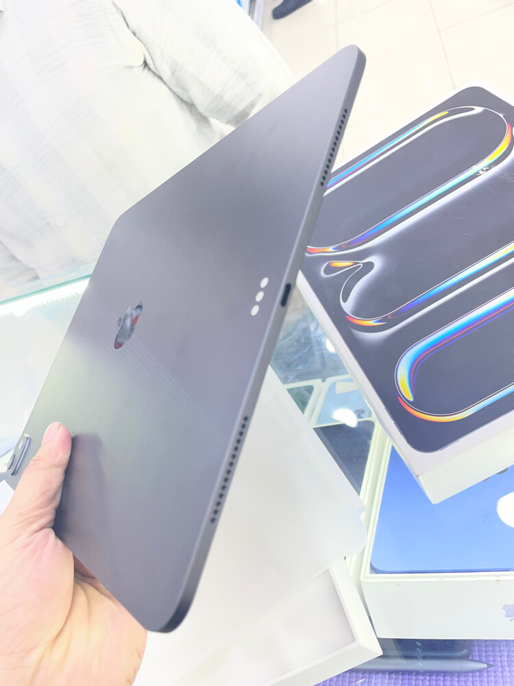 iPad Pro m5 13inches 256gb - 5