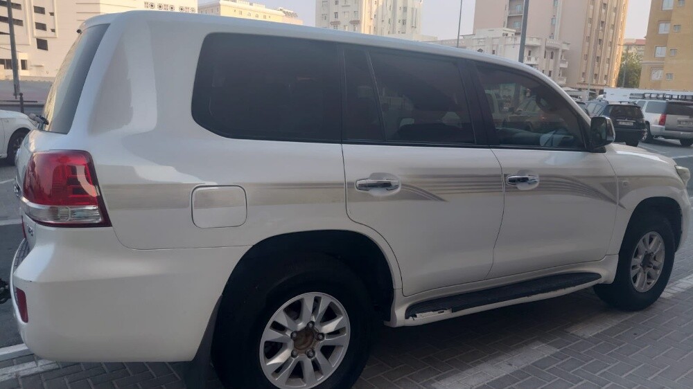TOYOTA LAND CRUISER FOR SALE - 1