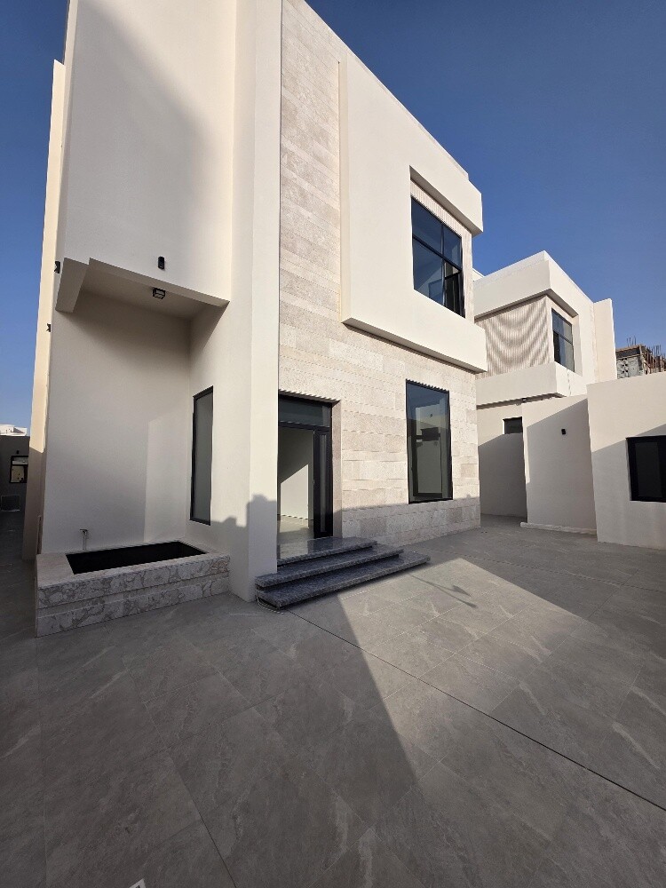 الثمامة فيلا فخمة مودرن جديدة - 2