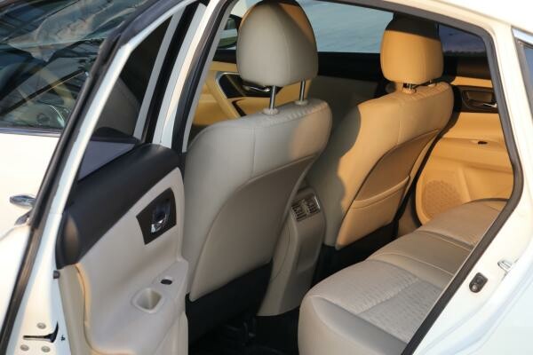 Nissan Altima  - S -  2017 - 8
