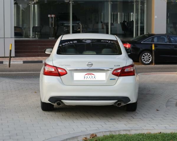Nissan Altima  - S -  2017 - 4