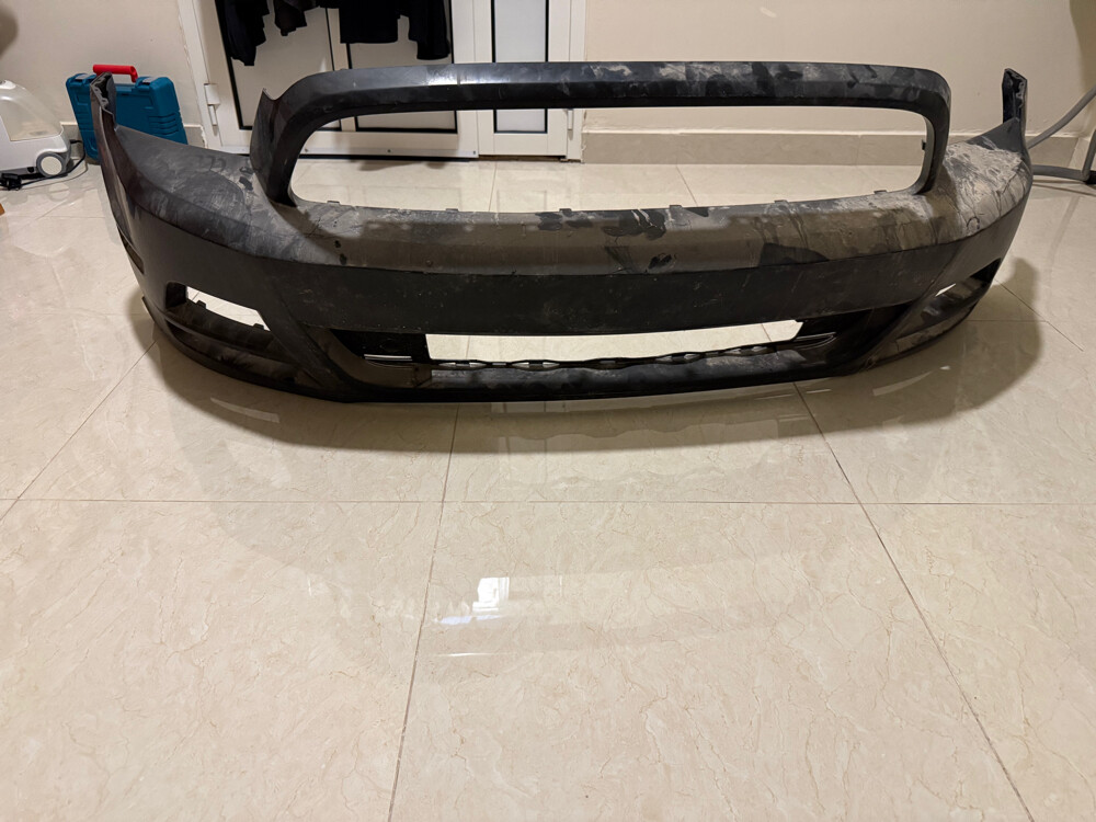 front bumper mustang  - 2
