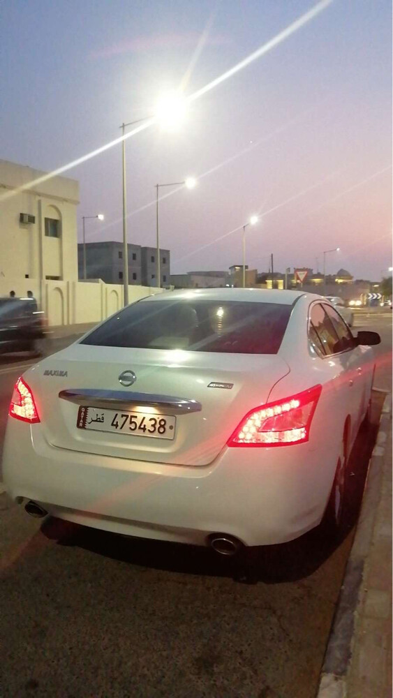 nissan maxima  - 2