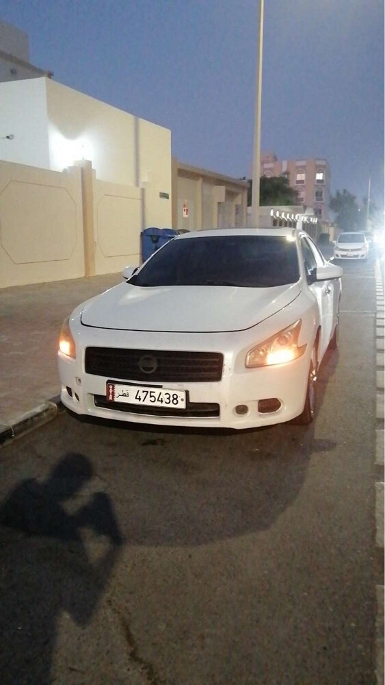 nissan maxima  - 4