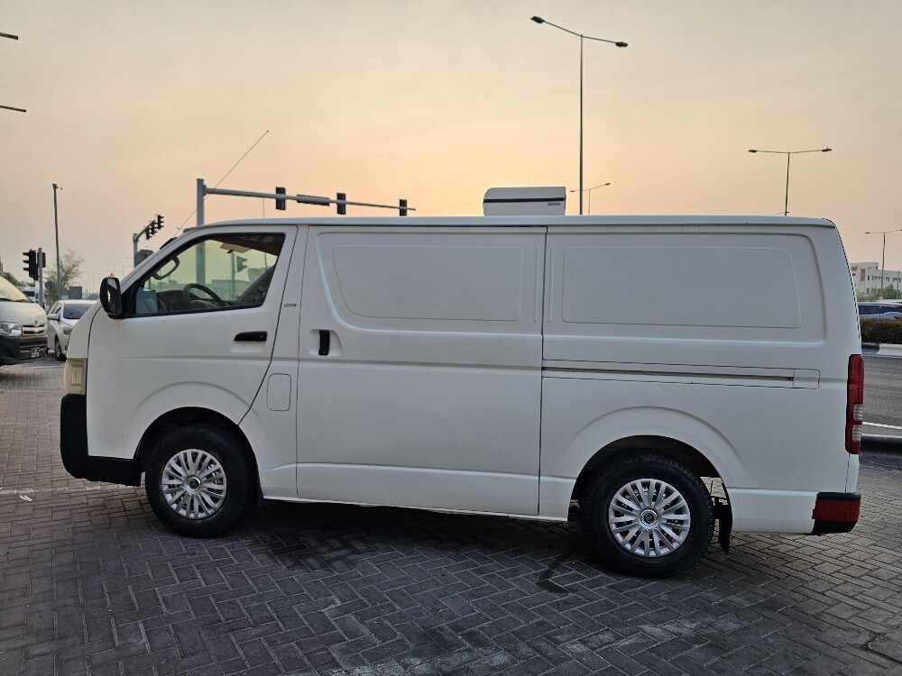 Toyota hiace - 2
