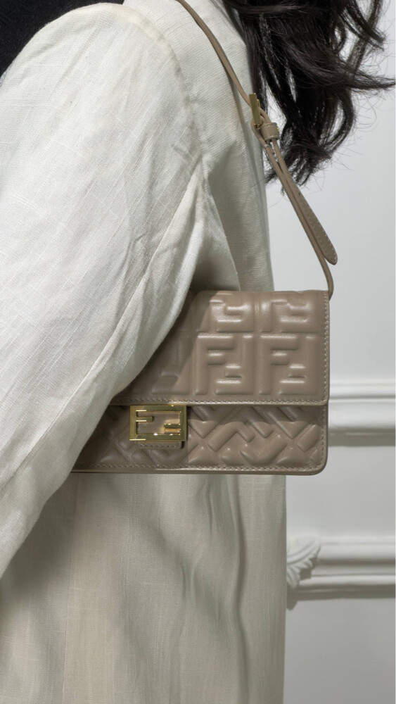 FND Wallet On Chain Baguette Dove - 4