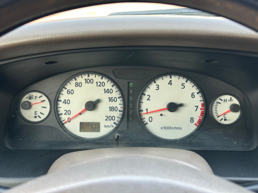 Nissan Pathfinder (2003) - 11