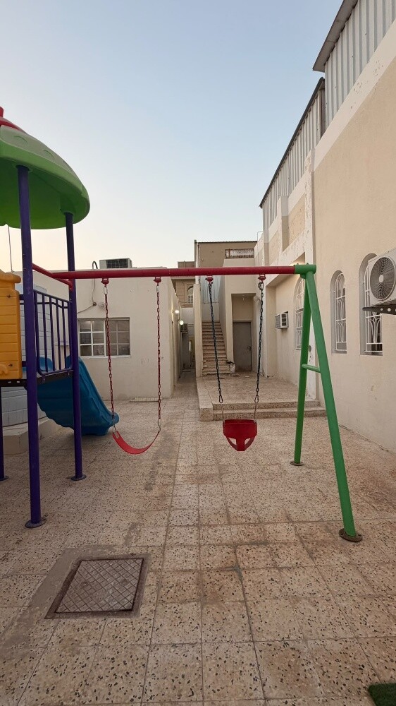 للبيع بيت في معيذر على شارعين - 5