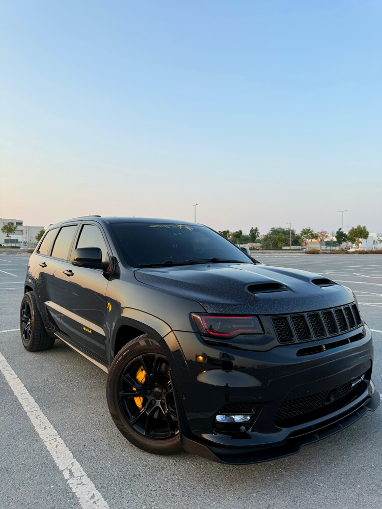 Jeep grand Cherokee SRT - 1