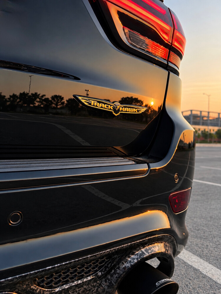 Jeep grand Cherokee SRT - 3