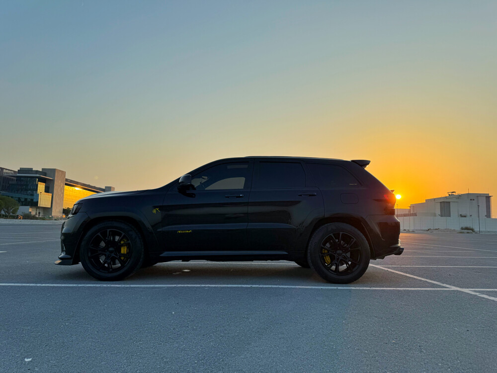 Jeep grand Cherokee SRT - 15