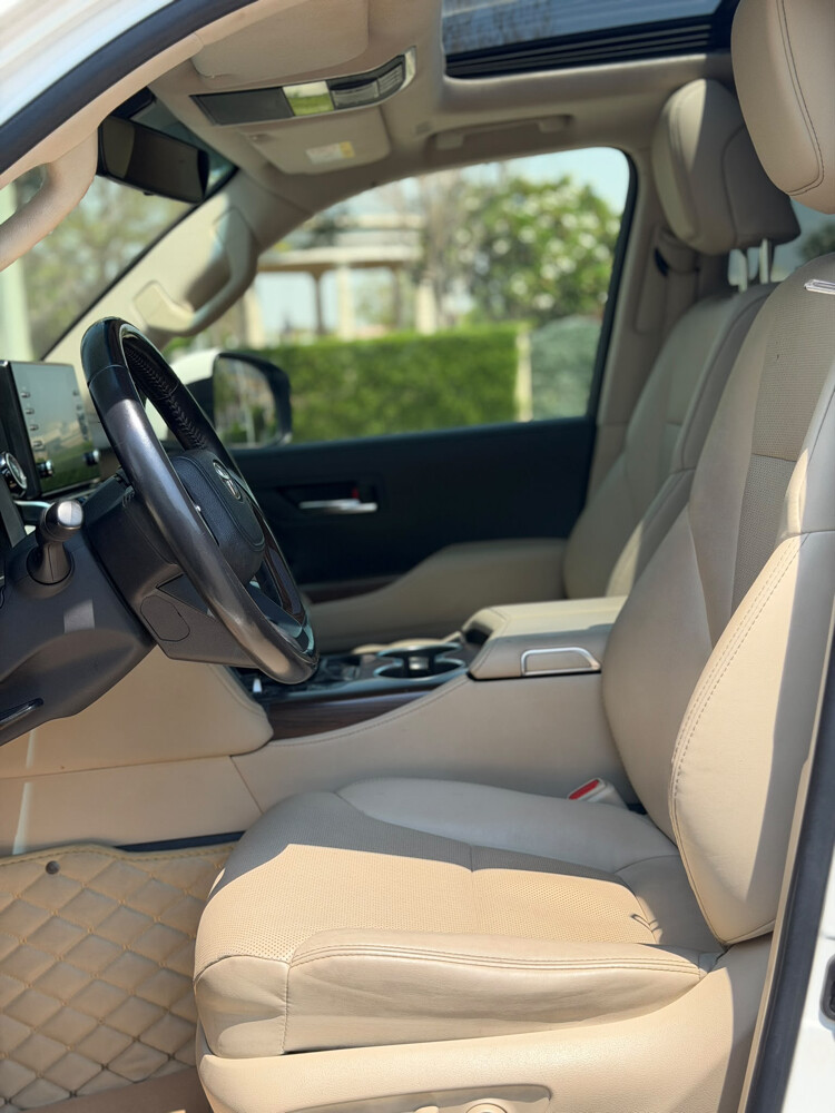 Toyota Land Cruiser GXR - 8