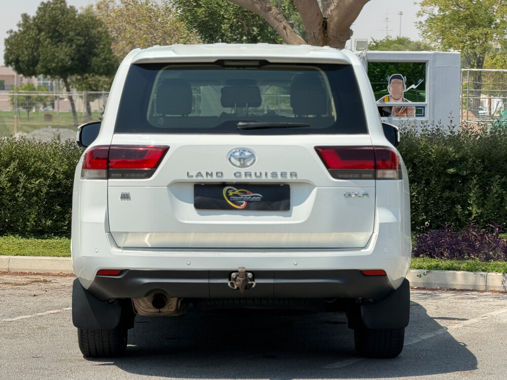 Toyota Land Cruiser GXR - 4